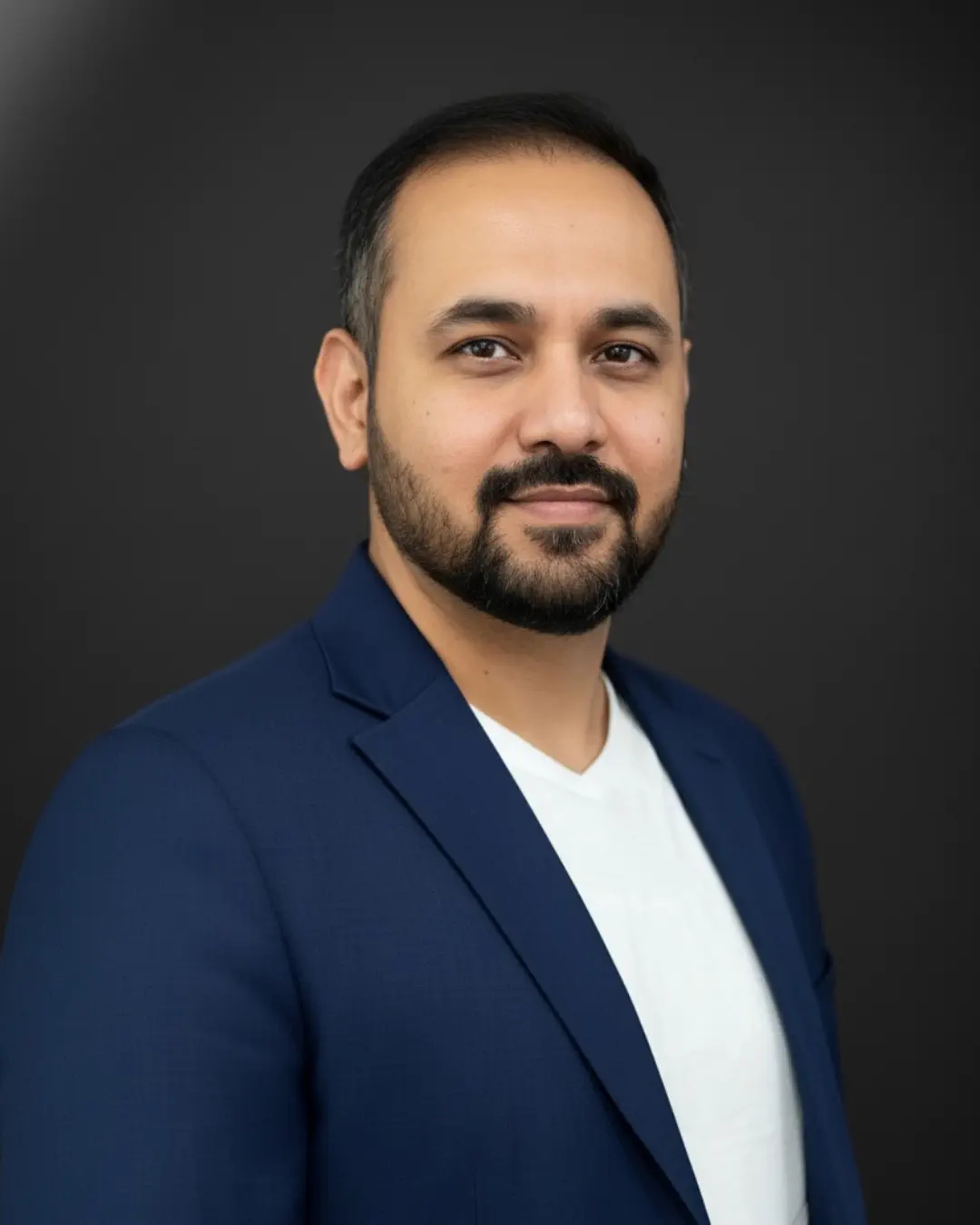 Mr. Vivek Kumar Singh
